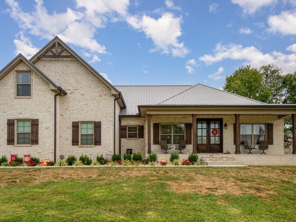 2562 Highway 25, Cottontown, TN 37048