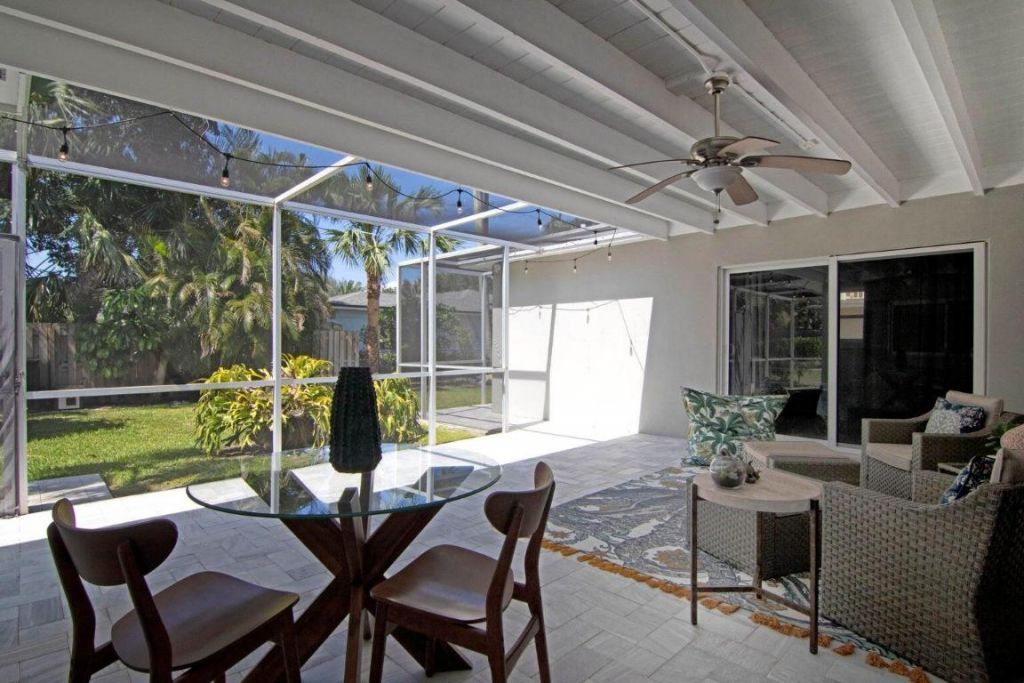 8 Wellesley Drive, Lake Worth Beach, FL 33460 Photo