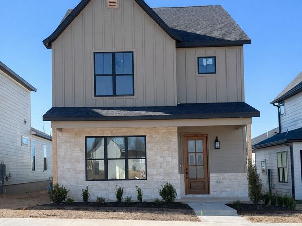 2310 S 31st Place, Rogers, AR 72758