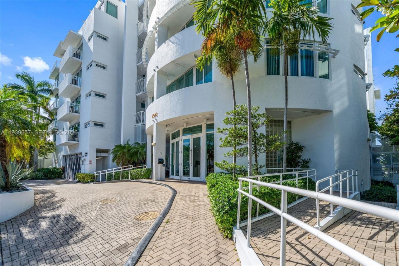 6580 Indian Creek Dr, Unit 304, Miami Beach, FL 33141 Photo