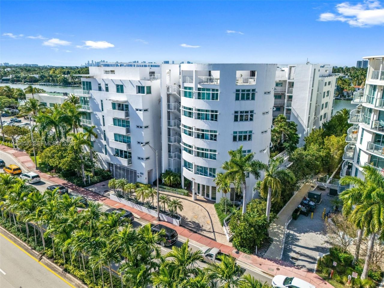 6580 Indian Creek Dr, Unit 304, Miami Beach, FL 33141 Photo