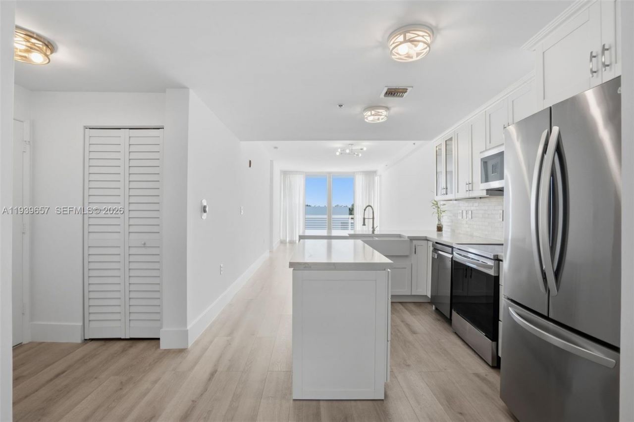 6580 Indian Creek Dr, Unit 304, Miami Beach, FL 33141 Photo