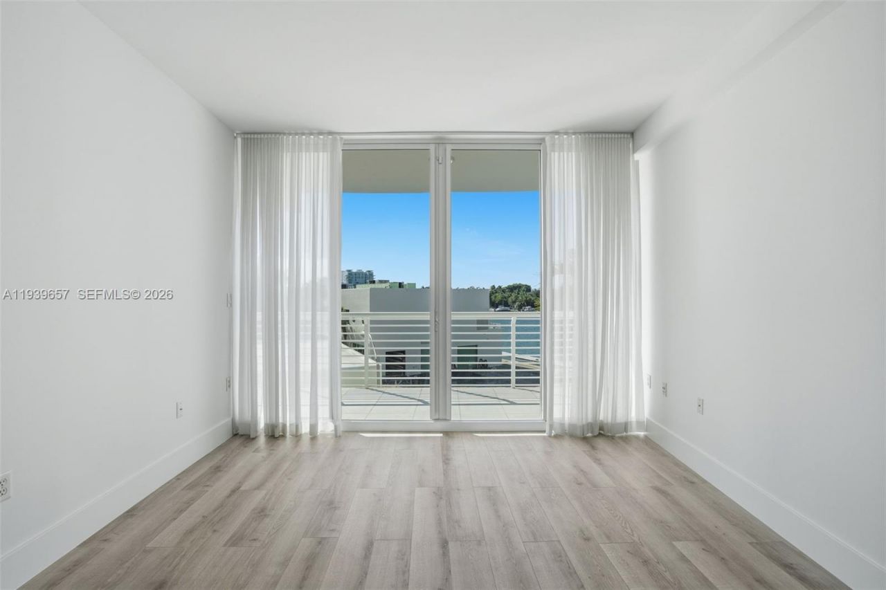 6580 Indian Creek Dr, Unit 304, Miami Beach, FL 33141 Photo