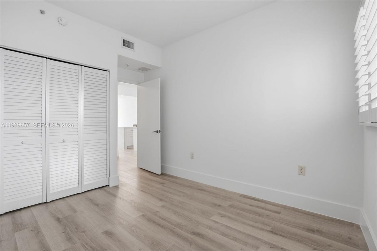 6580 Indian Creek Dr, Unit 304, Miami Beach, FL 33141 Photo