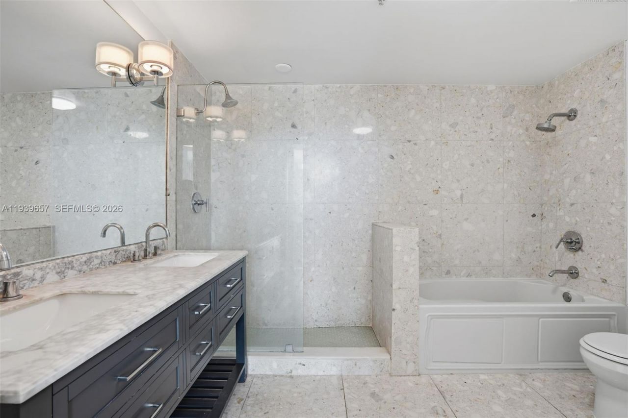 6580 Indian Creek Dr, Unit 304, Miami Beach, FL 33141 Photo