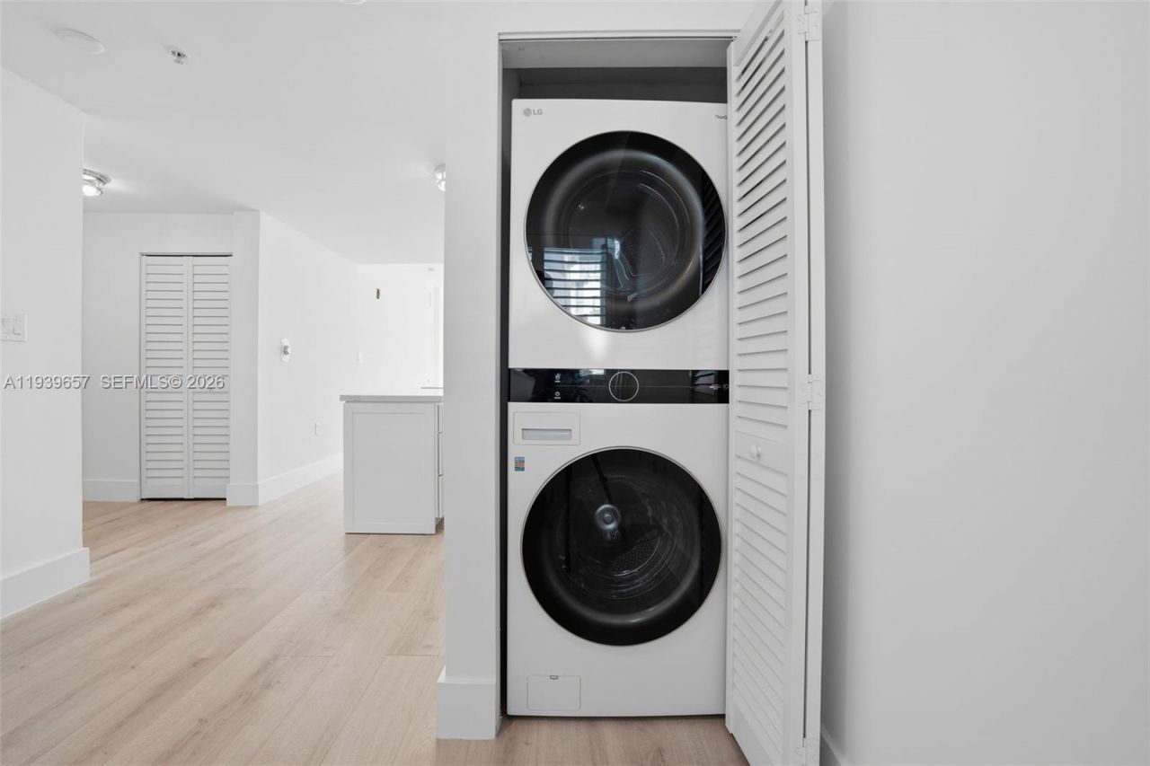 6580 Indian Creek Dr, Unit 304, Miami Beach, FL 33141 Photo