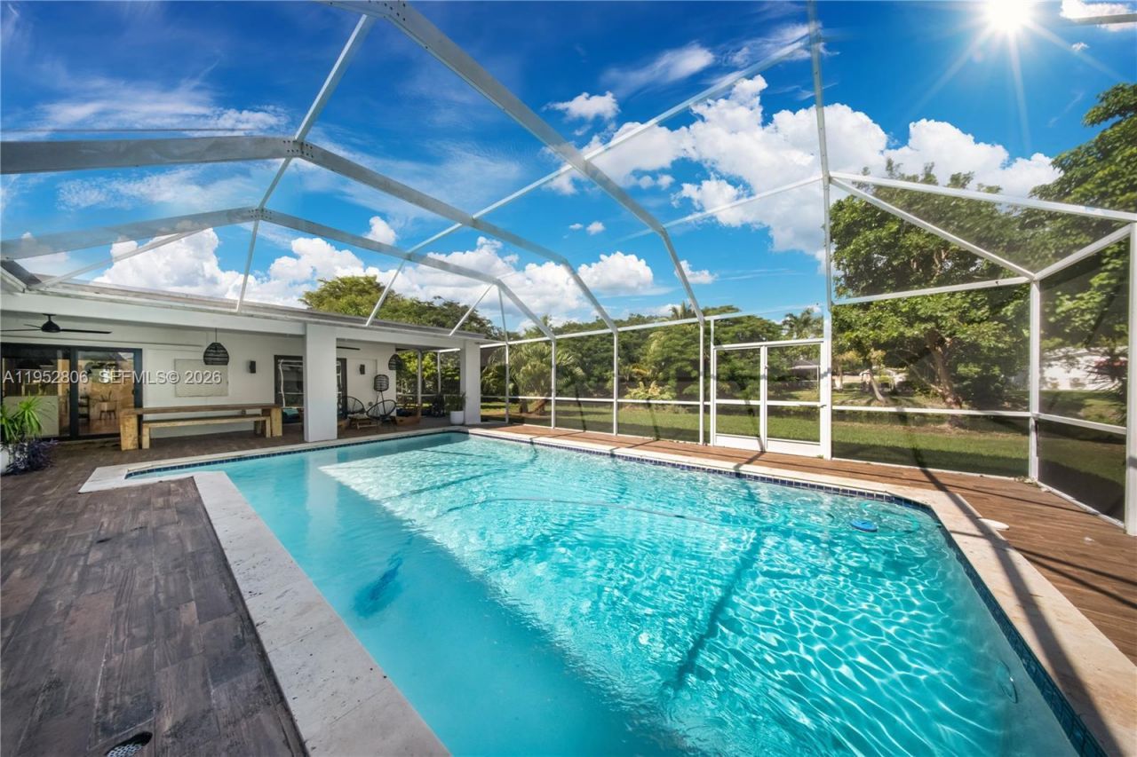 16900 SW 87th Ave, Palmetto Bay, FL 33157 Photo