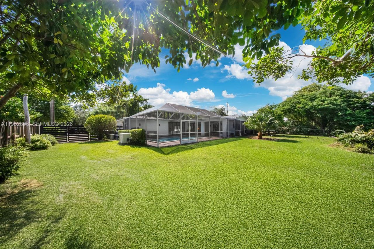 16900 SW 87th Ave, Palmetto Bay, FL 33157 Photo