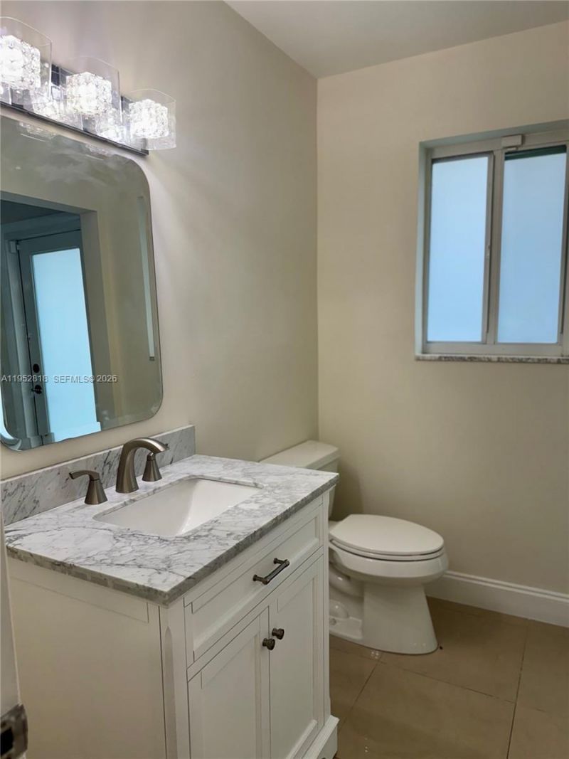 16453 NE 33rd Ave, Unit 1, North Miami Beach, FL 33160 Photo