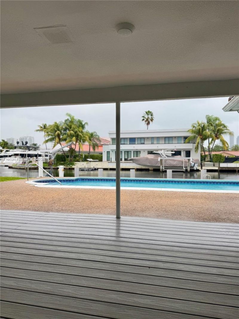 16453 NE 33rd Ave, Unit 1, North Miami Beach, FL 33160 Photo