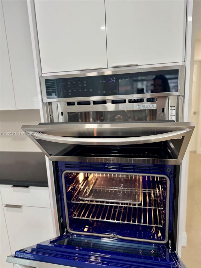 16453 NE 33rd Ave, Unit 1, North Miami Beach, FL 33160 Photo