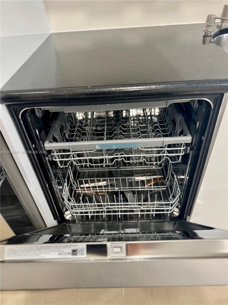 16453 NE 33rd Ave, Unit 1, North Miami Beach, FL 33160 Photo
