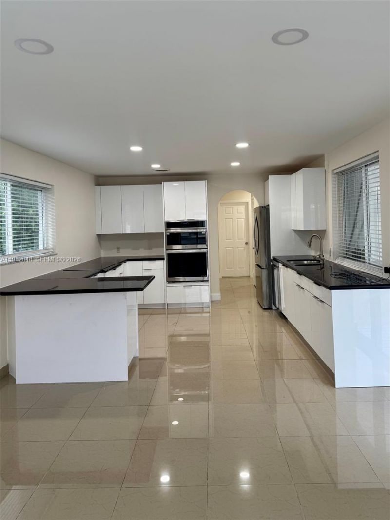 16453 NE 33rd Ave, Unit 1, North Miami Beach, FL 33160 Photo
