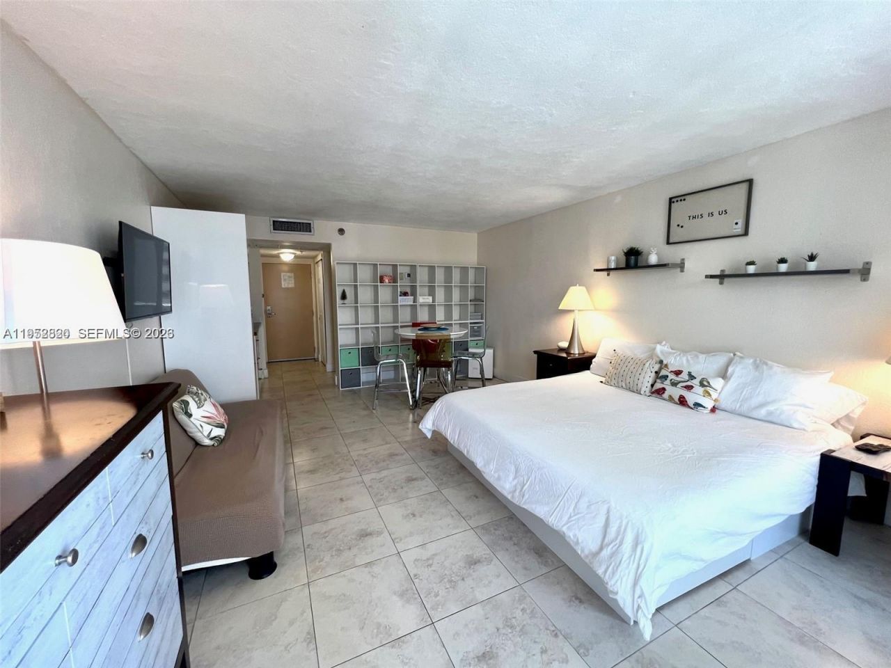 19201 Collins Ave , Unit 1102, Sunny Isles Beach, FL 33160 Photo