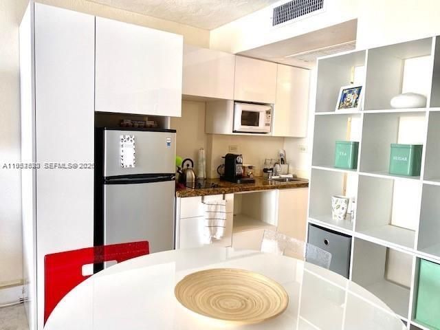 19201 Collins Ave , Unit 1102, Sunny Isles Beach, FL 33160 Photo