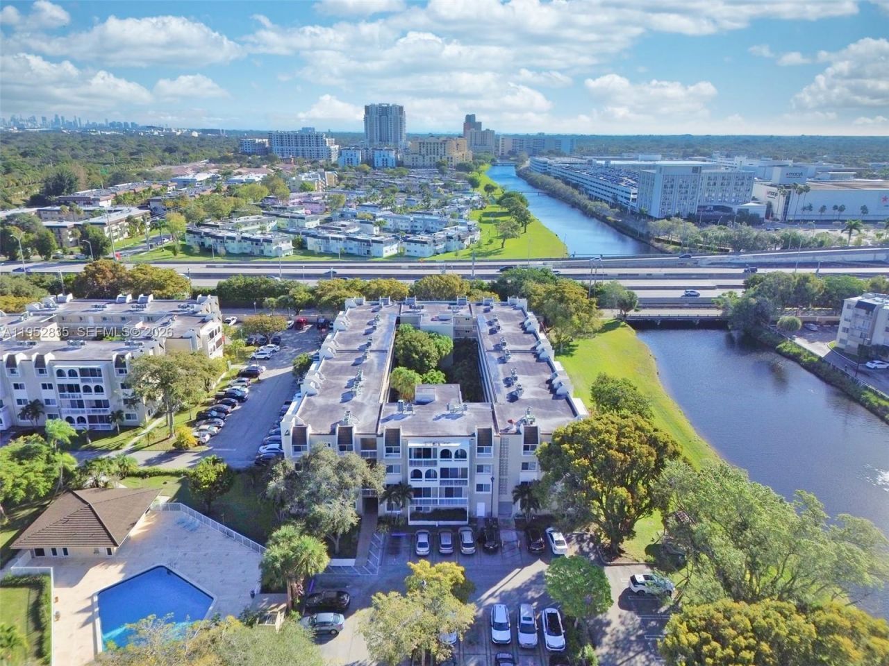 7722 Camino Real, Unit E-317, Miami, FL 33143 Photo