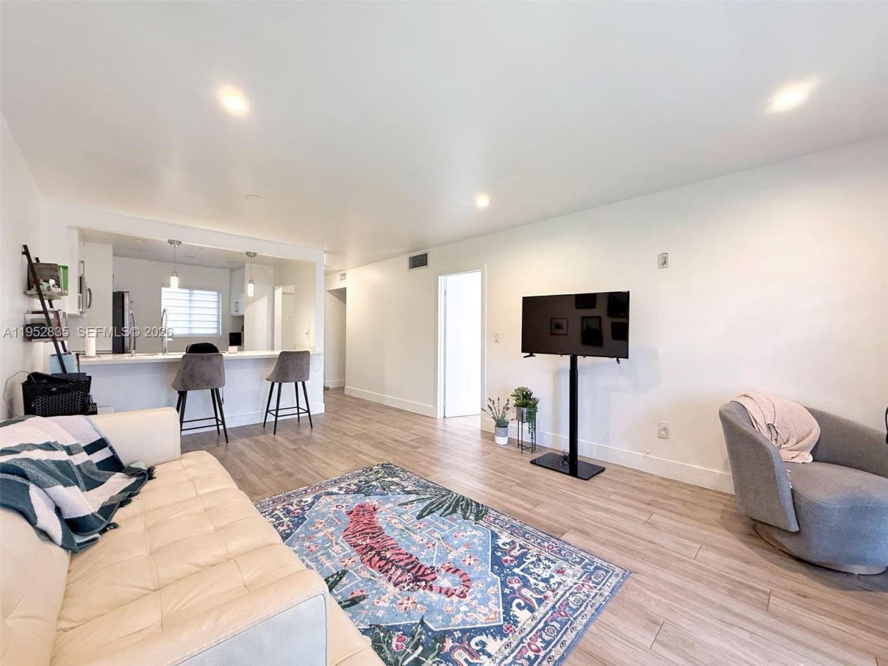 7722 Camino Real, Unit E-317, Miami, FL 33143 Photo