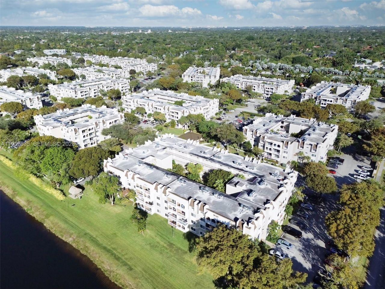 7722 Camino Real, Unit E-317, Miami, FL 33143 Photo