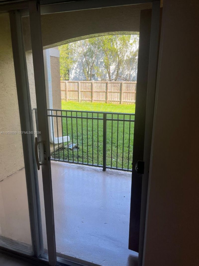 11601 SW 2nd St, Unit 21108, Pembroke Pines, FL 33025 Photo