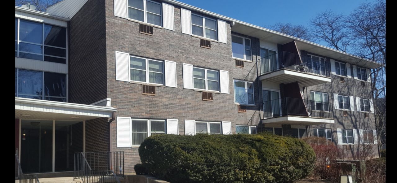 8700 Skokie Boulevard, Unit 1N, Skokie, IL 60077 Main Photo
