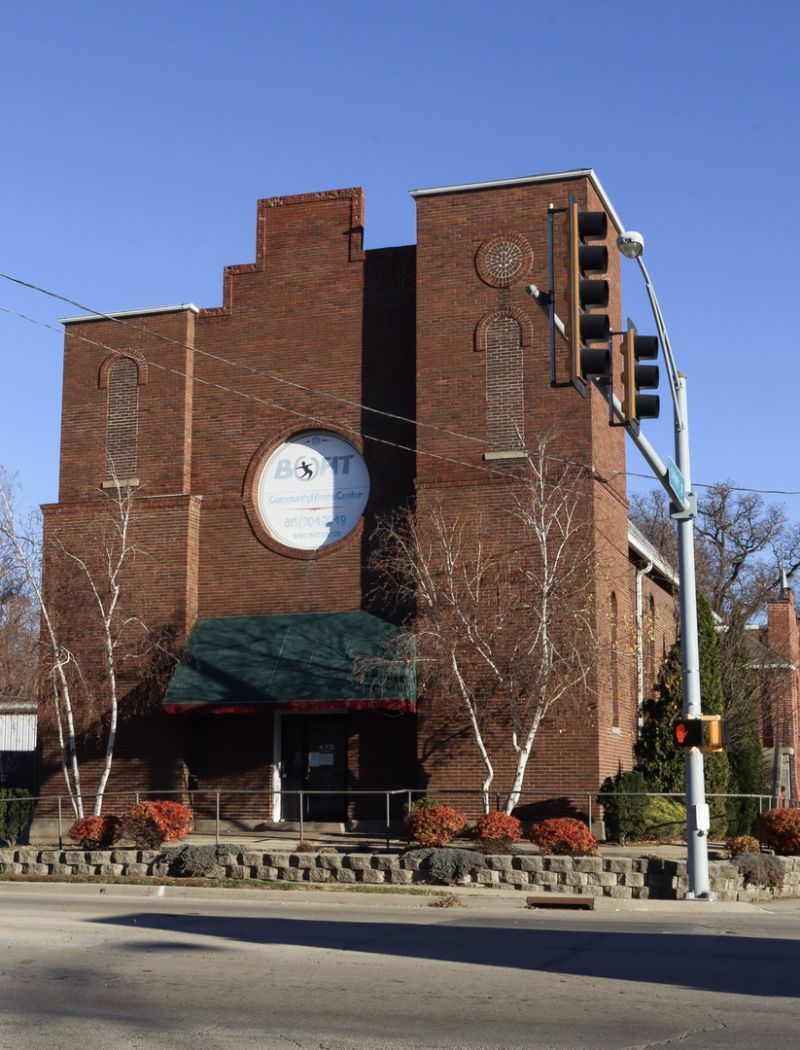 126 E Lincolnway Road, Morrison, IL 61270 Main Photo