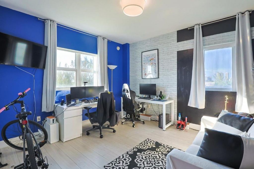 15051 Royal Oaks Lane, Unit 401, North Miami, FL 33181 Photo