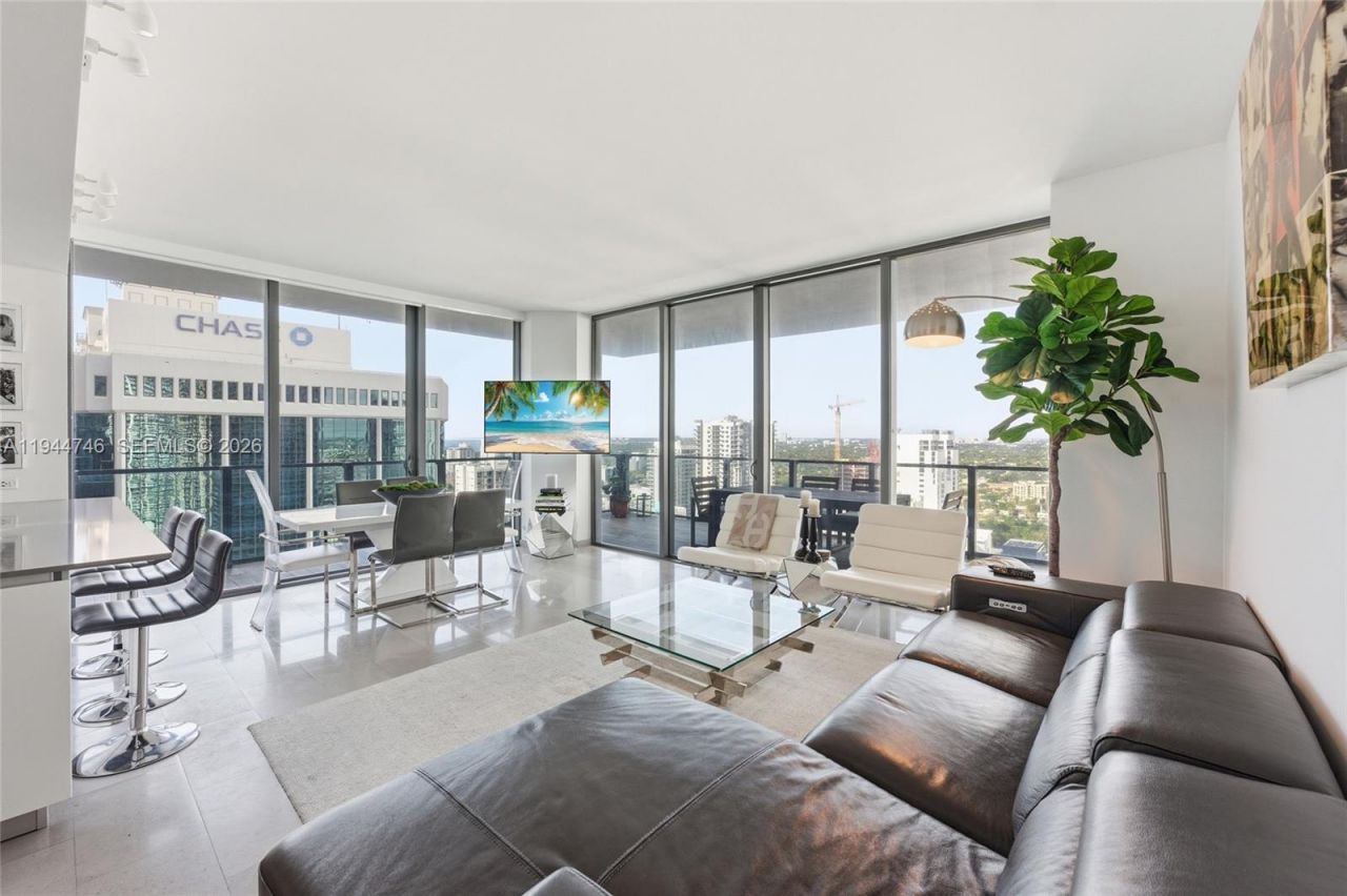 88 SW 7th St, Unit 2302, Miami, FL 33130 Photo