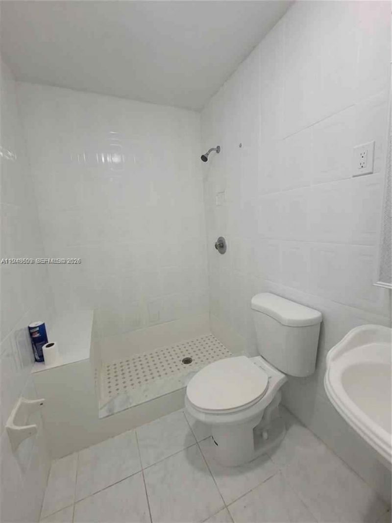 12305 SW 42nd St , Miami, FL 33175 Photo