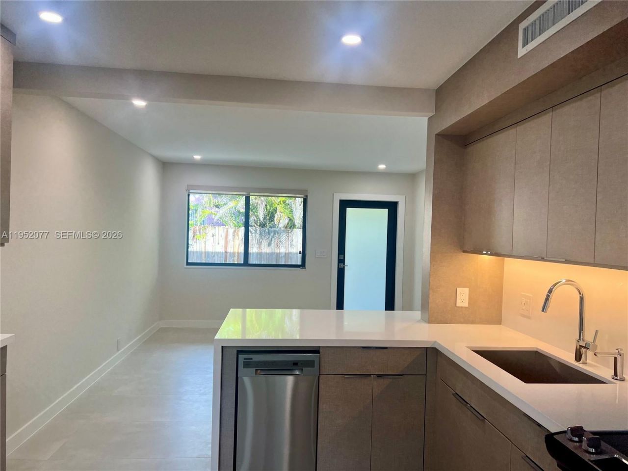 3532 Thomas Ave, Unit 3532, Miami, FL 33133 Photo