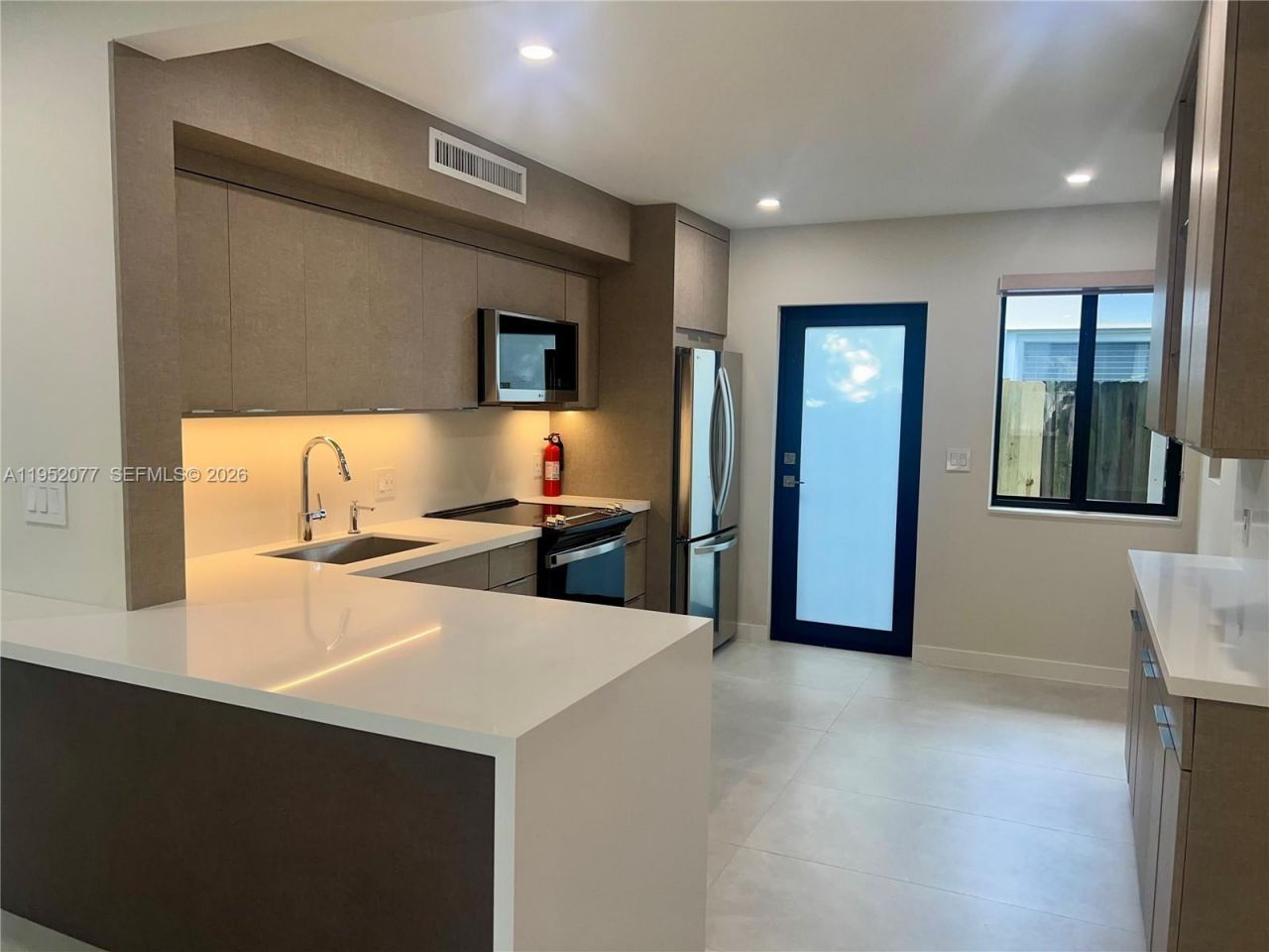 3532 Thomas Ave, Unit 3532, Miami, FL 33133 Photo