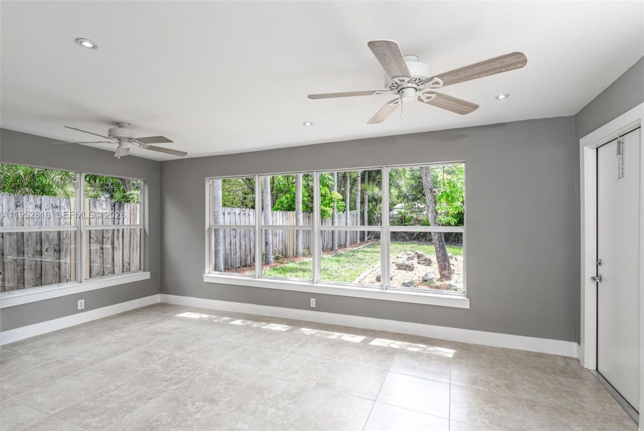 1032 SW 22nd Ter, Fort Lauderdale, FL 33312 Photo