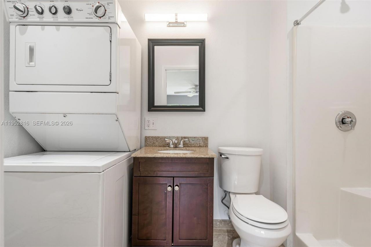 1032 SW 22nd Ter, Fort Lauderdale, FL 33312 Photo