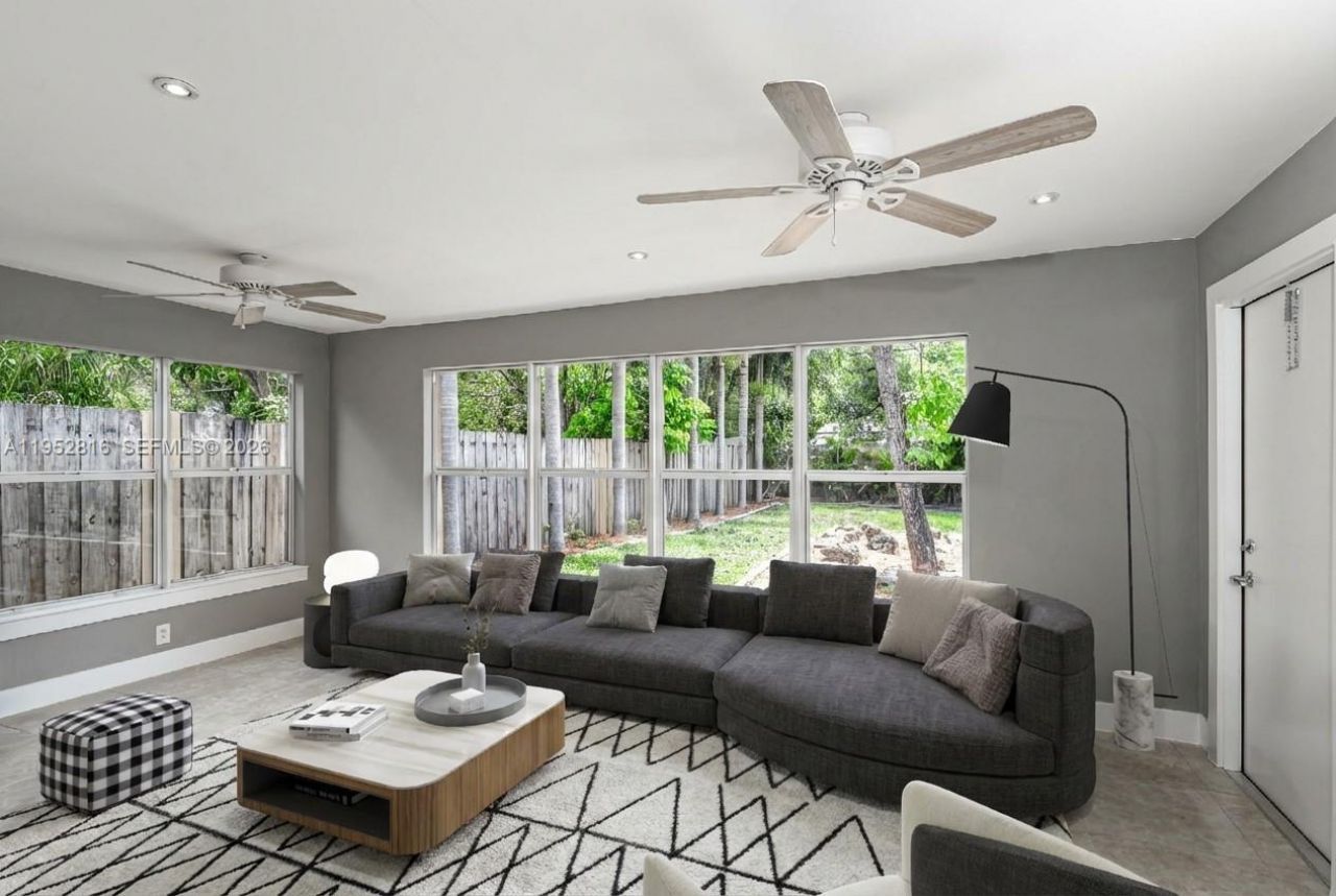 1032 SW 22nd Ter, Fort Lauderdale, FL 33312 Photo