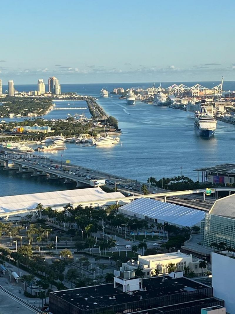 1600 NE 1st Ave, Unit 3202, Miami, FL 33132 Photo