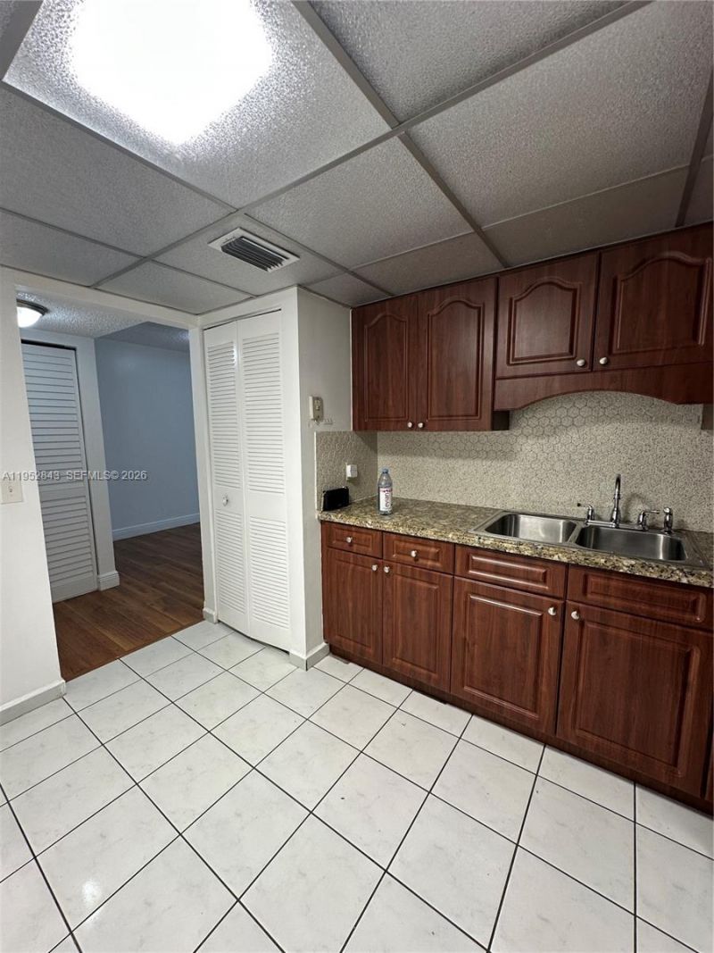 2055 SW 122nd Ave, Unit 201, Miami, FL 33175 Photo