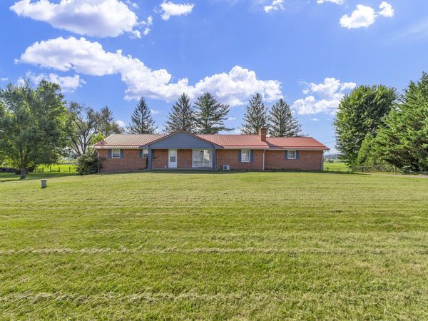 2750 N Seneca Trl, Sinks Grove, WV 24976