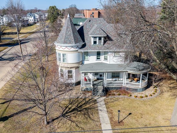 405 E Peru Street, Princeton, IL 61356