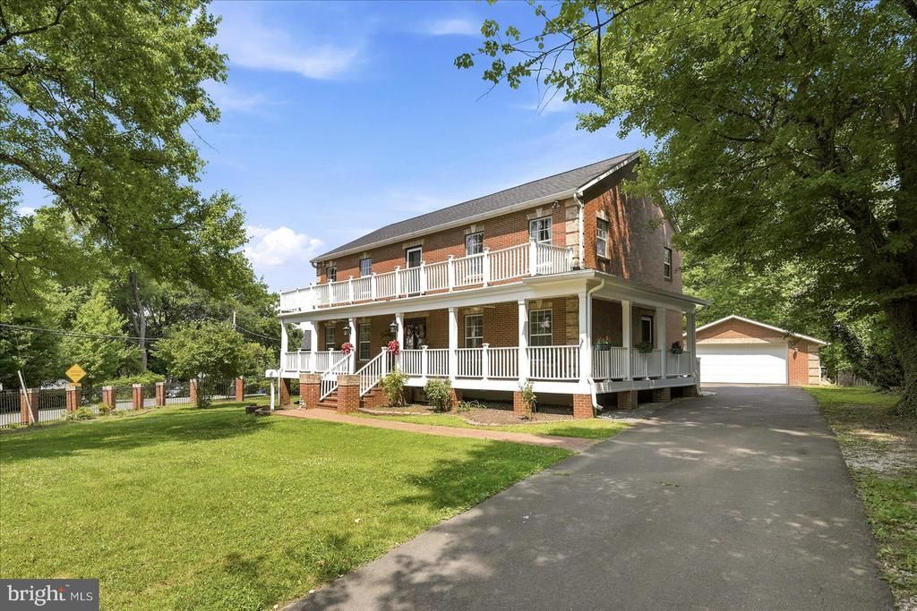 4101 ROBERTS ROAD, FAIRFAX, VA 22032
