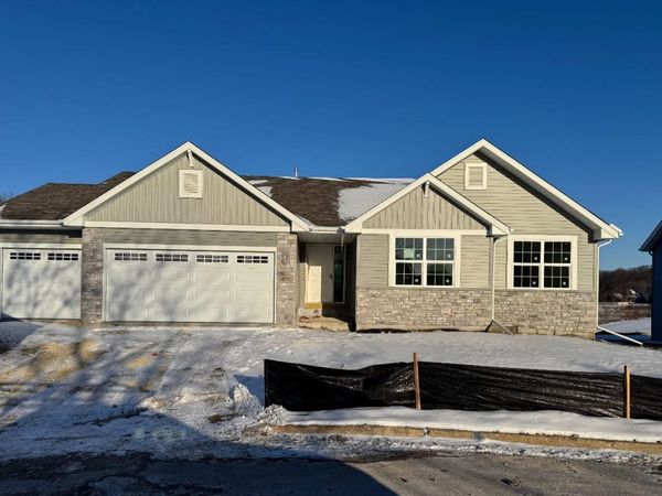 4571 MUNTJAC Trail, BELVIDERE, IL 61008