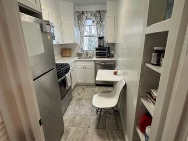 14 Stokes Road, Unit 2B, Yonkers, NY 10710