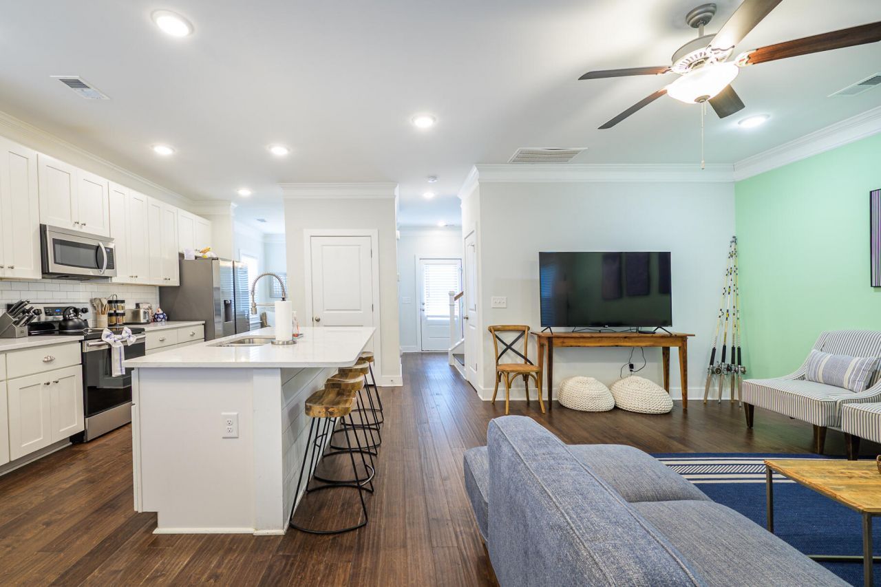 1242 Schirmer Avenue Photo 14