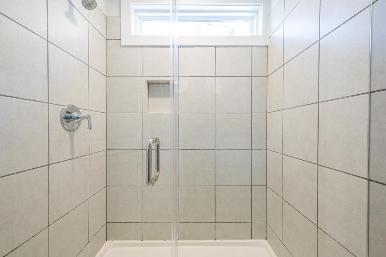 1242 Schirmer Avenue Photo 26