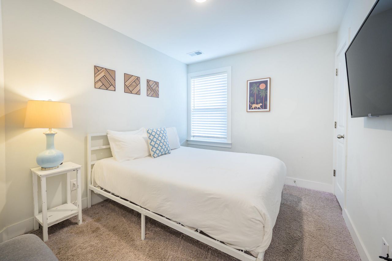 1242 Schirmer Avenue Photo 28