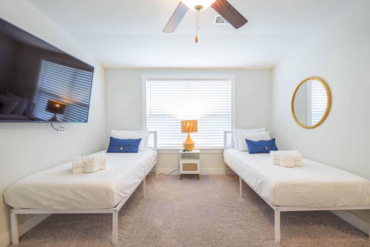 1242 Schirmer Avenue Photo 36