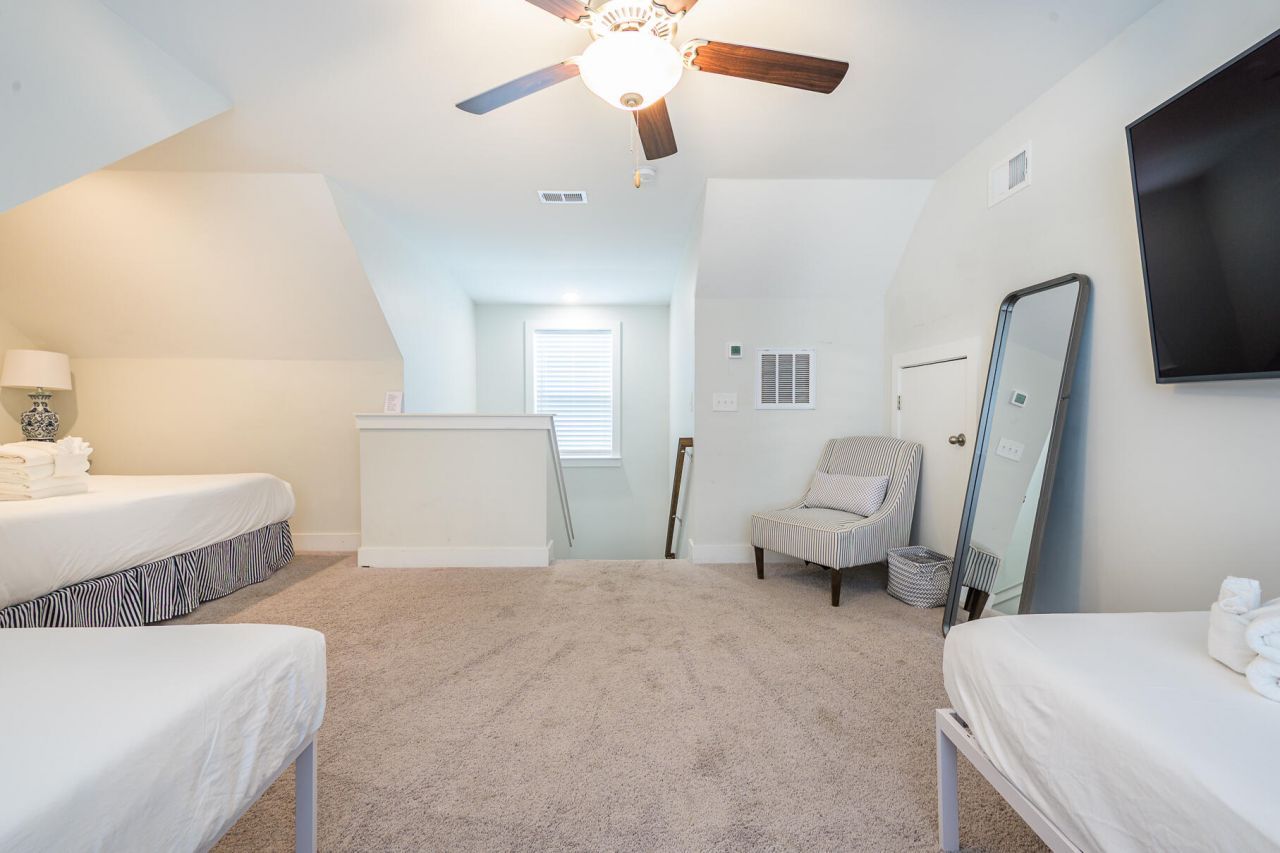 1242 Schirmer Avenue Photo 38