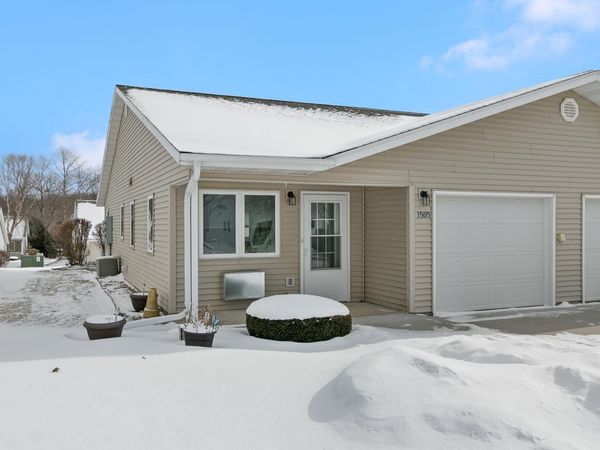 1505 Manassas Drive, Unit 50, Baraboo, WI 53913