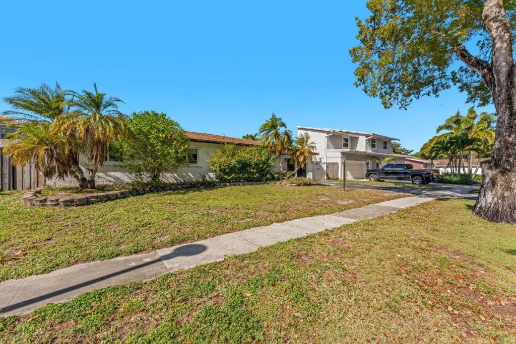 5313 SW 103rd Avenue Avenue, Cooper City, FL 33328 Photo
