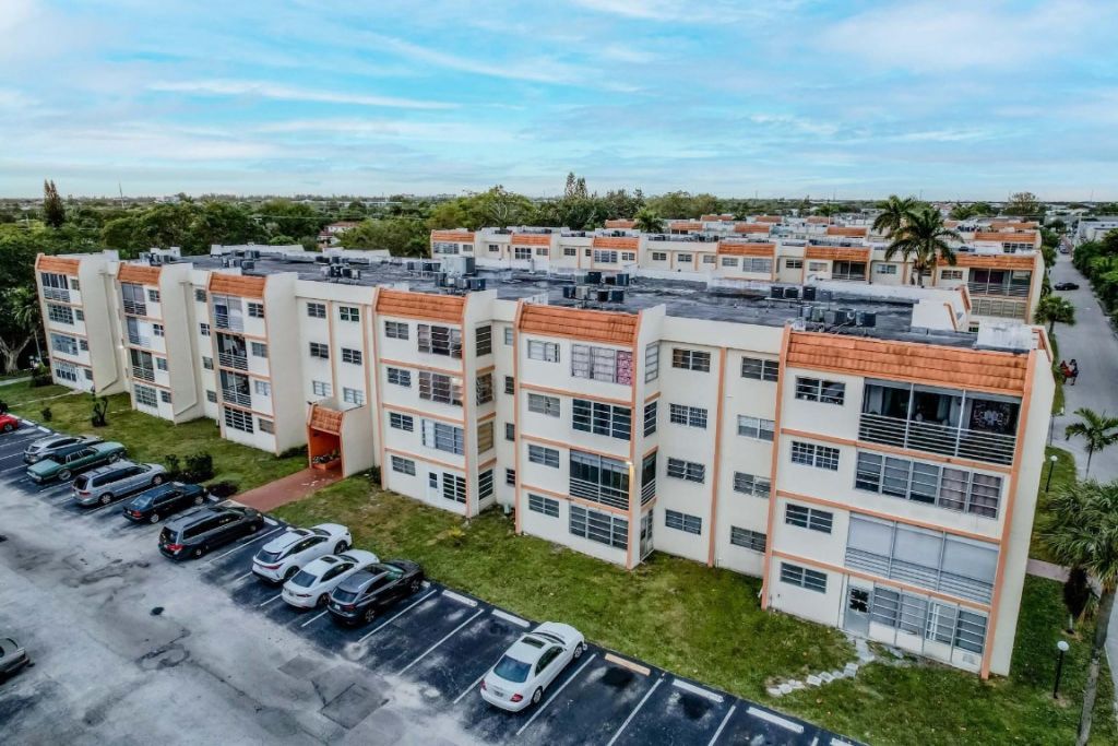 2401 NW 41st Avenue, Unit 101, Lauderhill, FL 33313 Photo