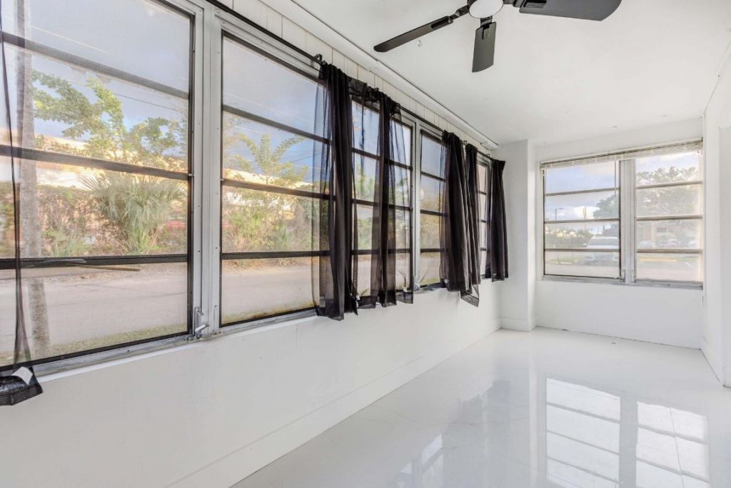 2401 NW 41st Avenue, Unit 101, Lauderhill, FL 33313 Photo