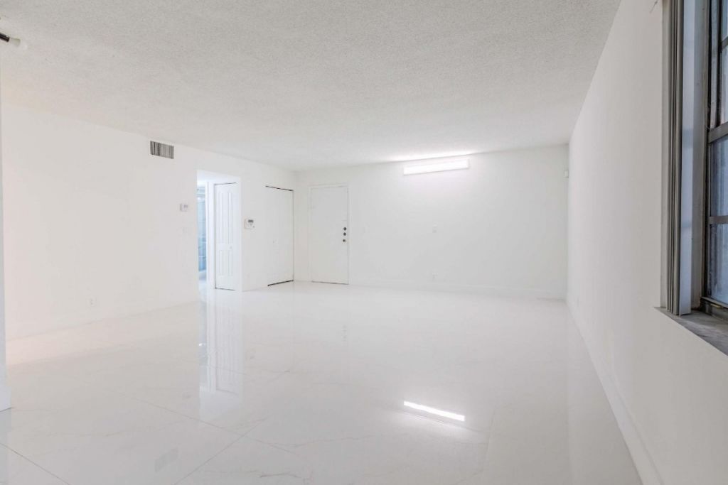 2401 NW 41st Avenue, Unit 101, Lauderhill, FL 33313 Photo